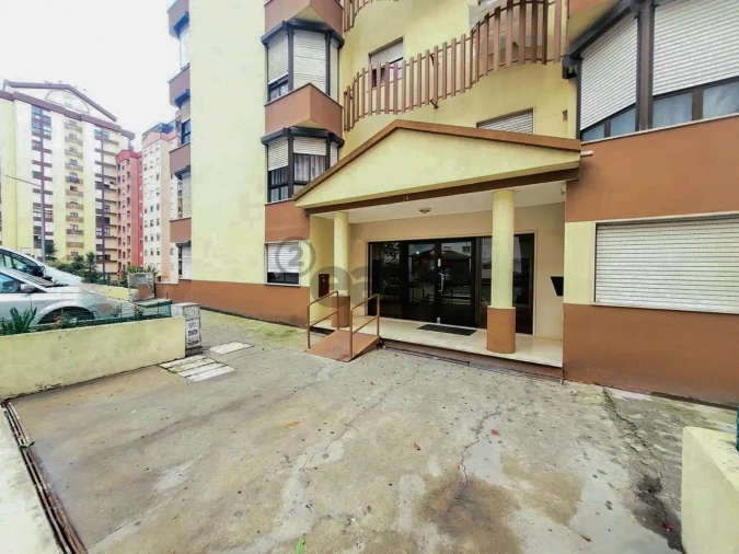 Apartamento T2 para Venda em Algueirão-Mem Martins Foto 21