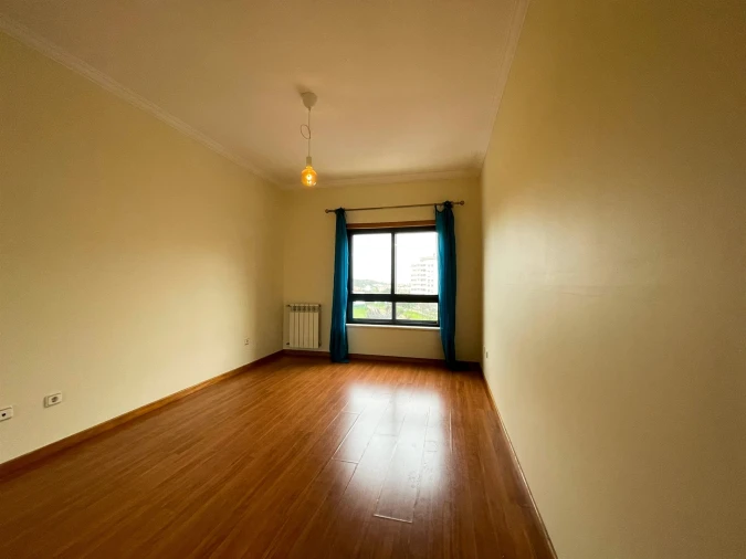 Apartamento T2 para Arrendamento em Póvoa de Santa Iria e Forte da Casa Foto 15