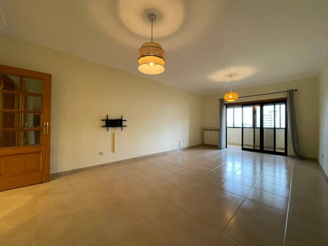 Apartamento T2 para Arrendamento em Póvoa de Santa Iria e Forte da Casa Foto 6