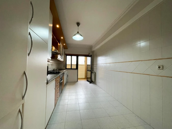 Apartamento T2 para Arrendamento em Póvoa de Santa Iria e Forte da Casa Foto 12