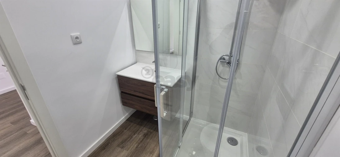 Apartamento T2 para Venda em Póvoa de Santo Adrião e Olival Basto Foto 19