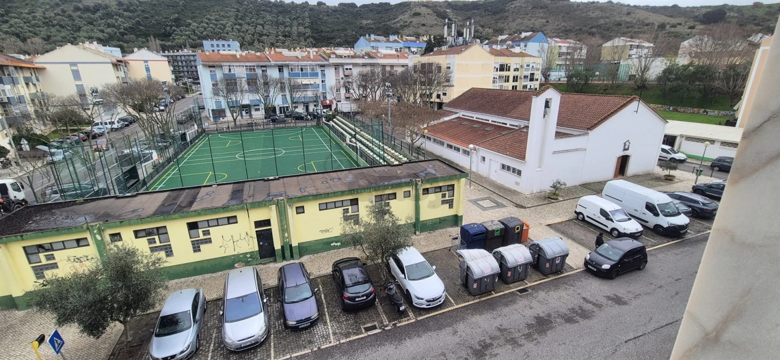 Apartamento T2 para Venda em Póvoa de Santo Adrião e Olival Basto Foto 25