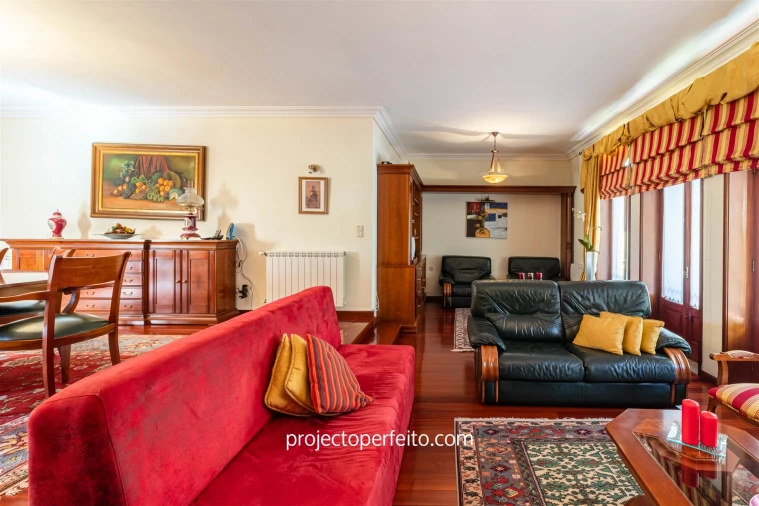 Moradia T4 para Venda em Anta e Guetim Foto 5