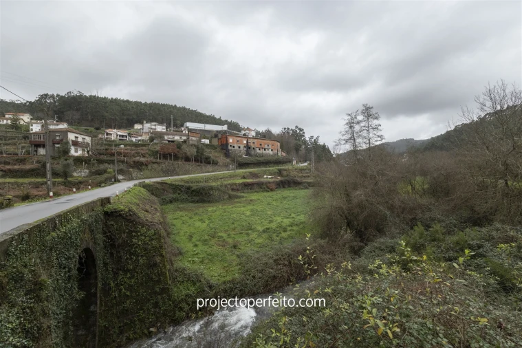 Armazém para Venda em Macieira de Cambra Foto 27