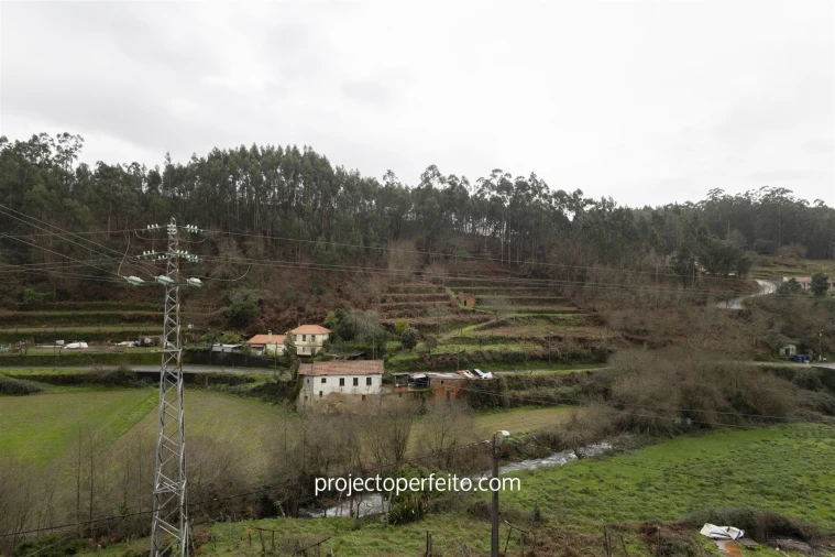 Armazém para Venda em Macieira de Cambra Foto 7