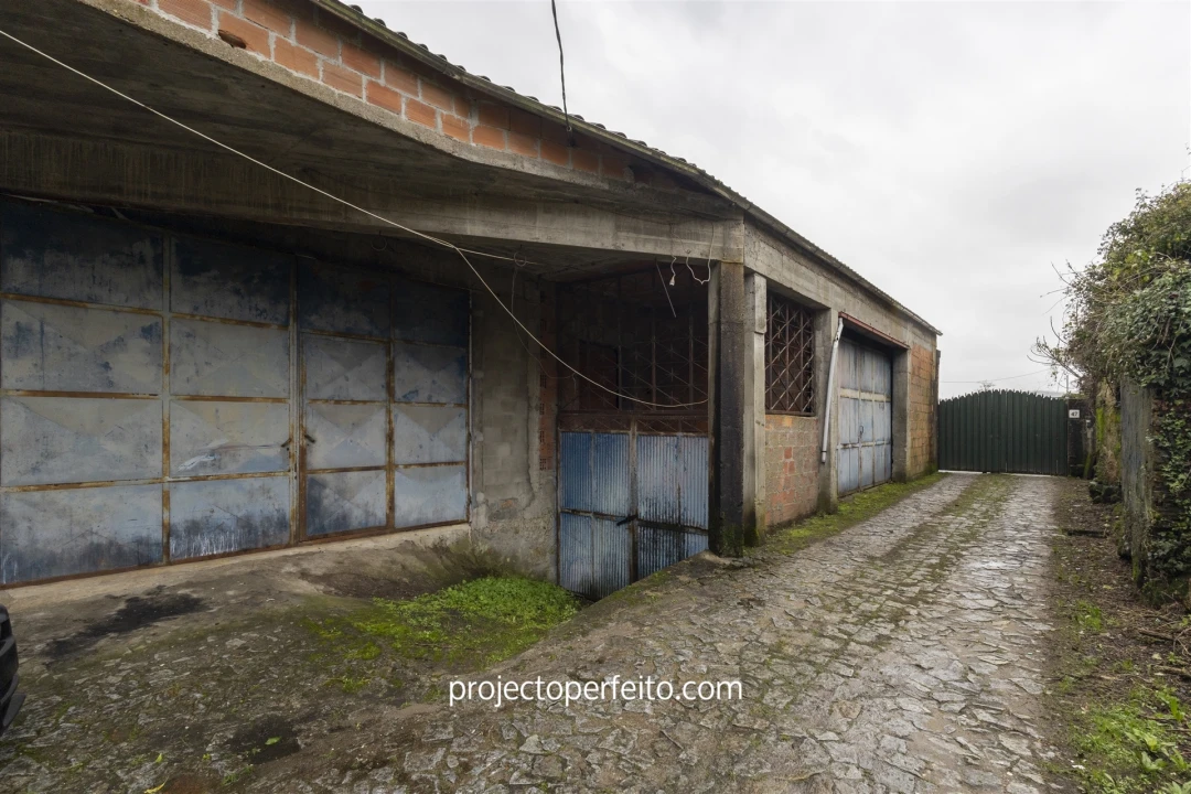 Armazém para Venda em Macieira de Cambra Foto 4