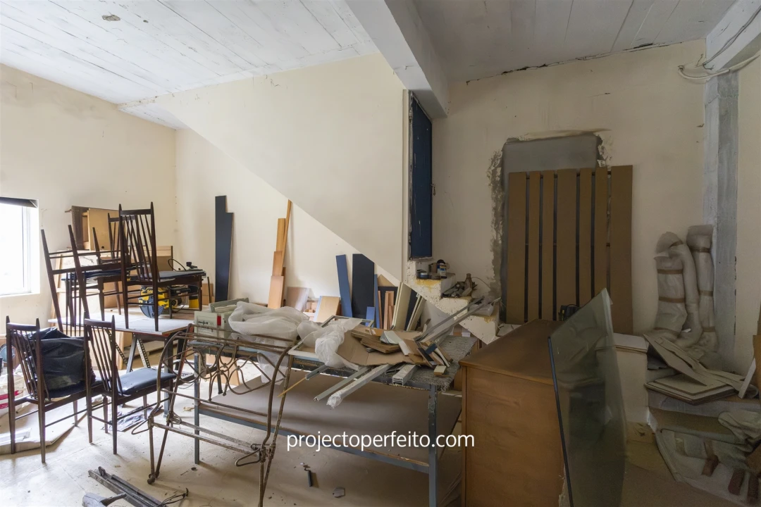 Armazém para Venda em Macieira de Cambra Foto 11