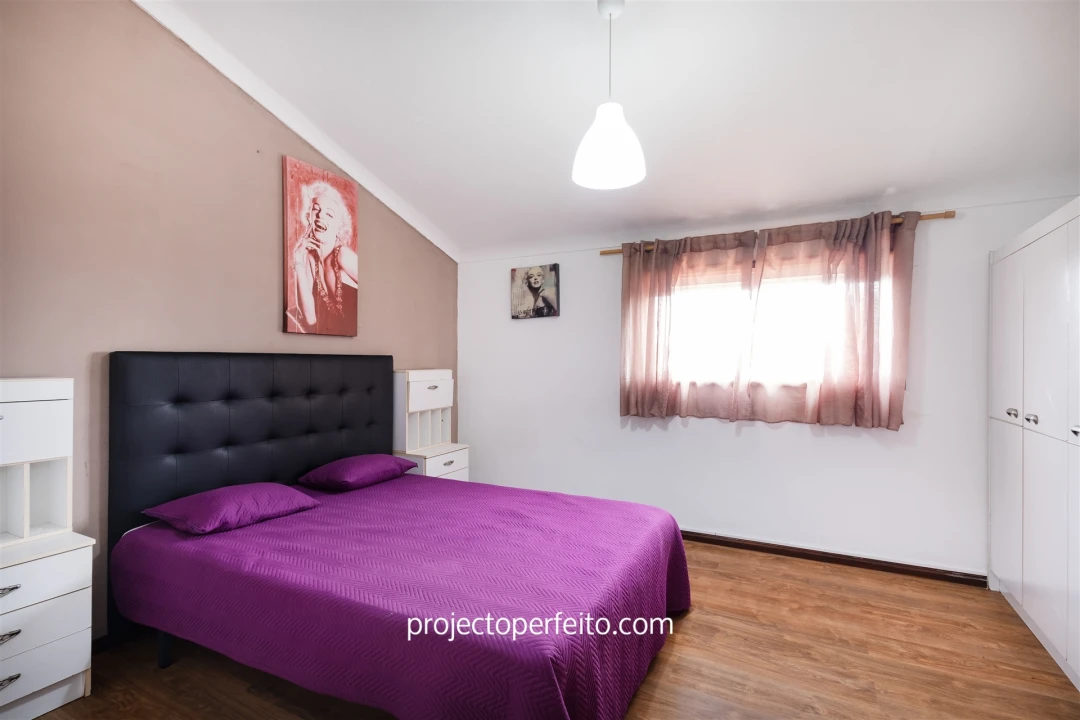 Apartamento T5 para Venda em Espinho Foto 11