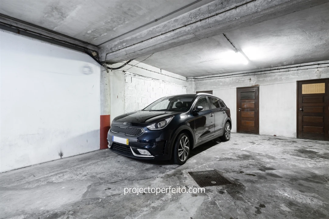 Apartamento T5 para Venda em Espinho Foto 18