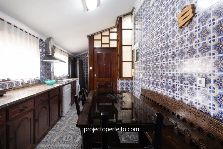 Apartamento T5 para Venda em Espinho Foto 4