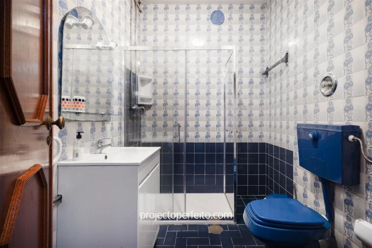 Apartamento T5 para Venda em Espinho Foto 17