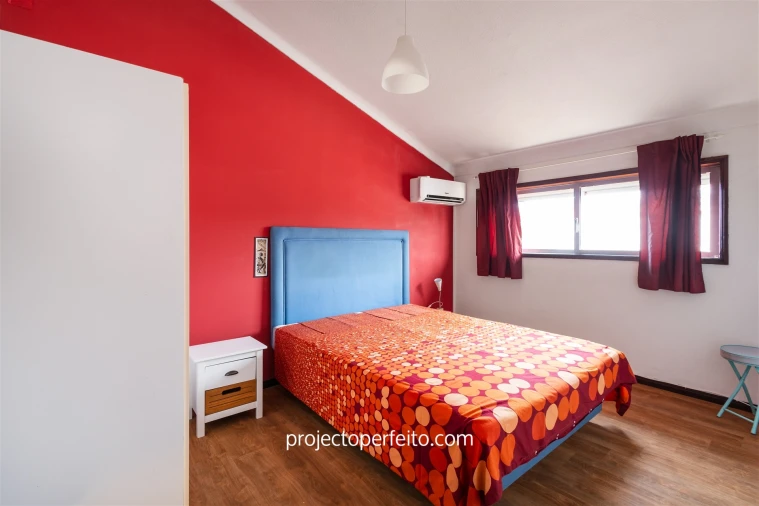 Apartamento T5 para Venda em Espinho Foto 6