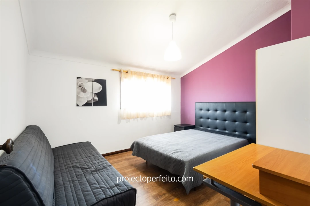 Apartamento T5 para Venda em Espinho Foto 9