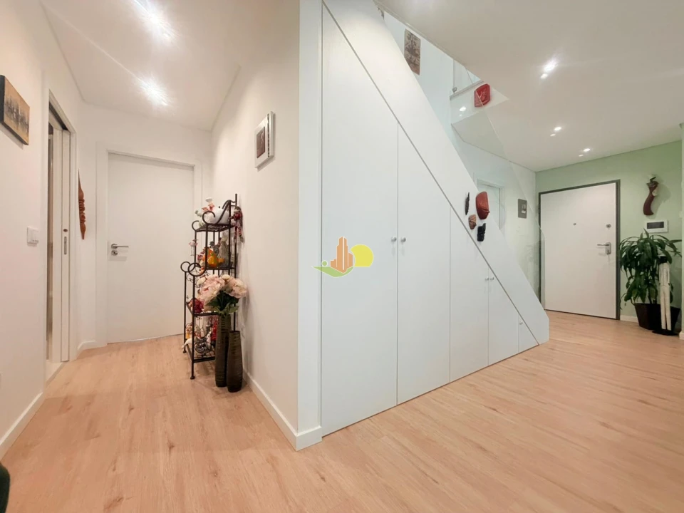 Apartamento T4 para Venda em Tavarede Foto 14