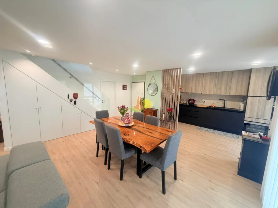 Apartamento T4 para Venda em Tavarede Foto 13