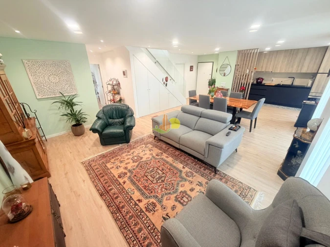 Apartamento T4 para Venda em Tavarede Foto 4