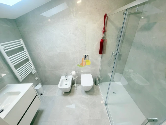 Apartamento T4 para Venda em Tavarede Foto 32