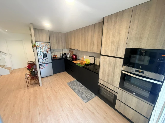 Apartamento T4 para Venda em Tavarede Foto 10