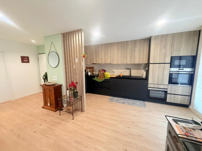 Apartamento T4 para Venda em Tavarede Foto 8