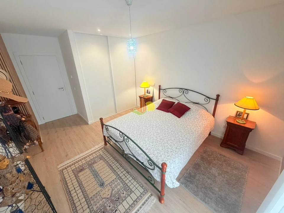 Apartamento T4 para Venda em Tavarede Foto 17