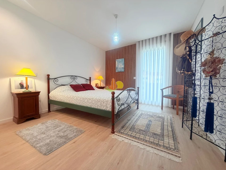 Apartamento T4 para Venda em Tavarede Foto 16