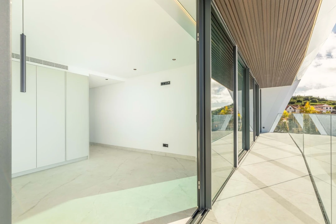 Moradia T4 para Venda em Funchal (Santa Maria Maior) Foto 34