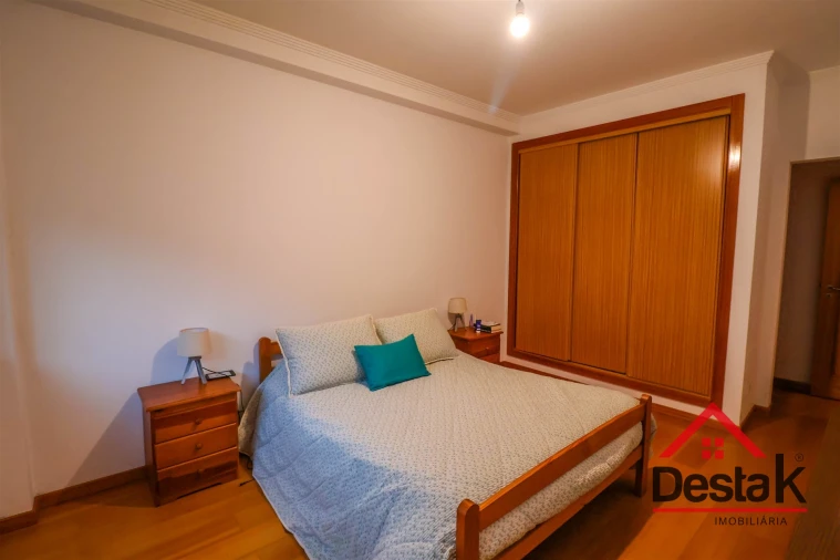 Apartamento T2 para Arrendamento em Ranhados Foto 9