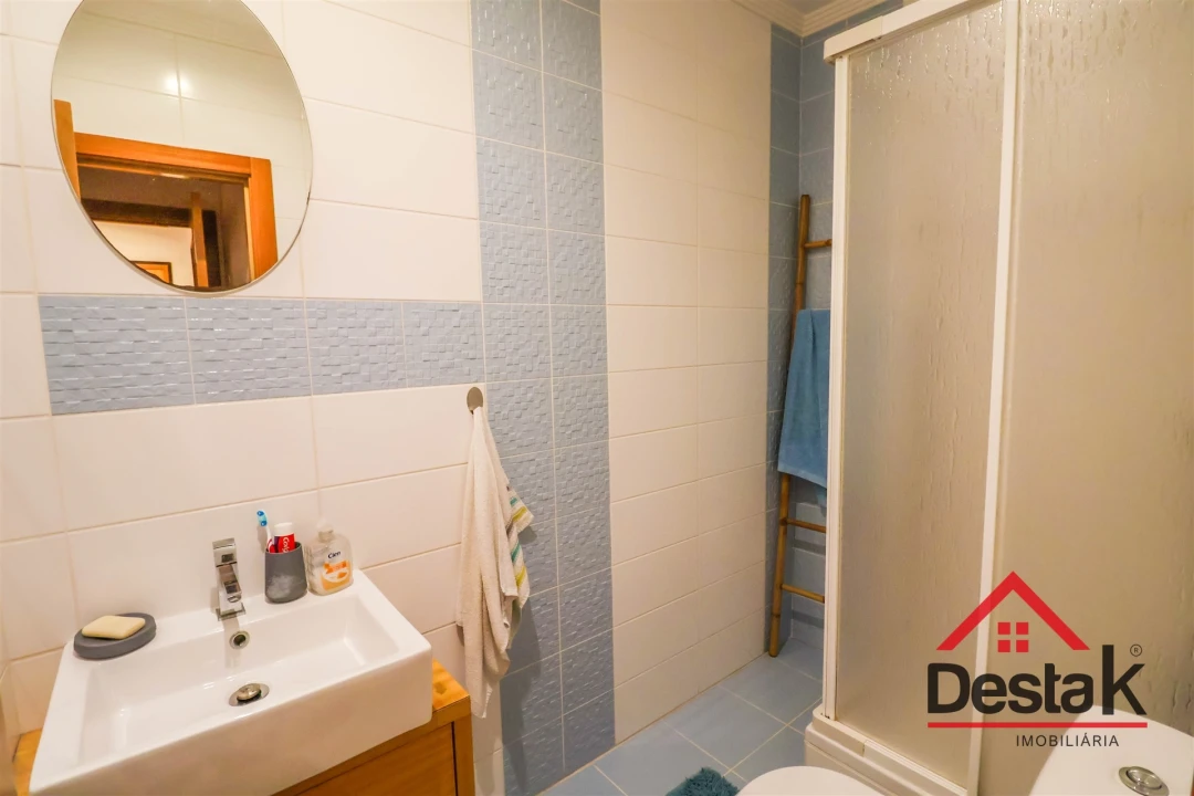 Apartamento T2 para Arrendamento em Ranhados Foto 11