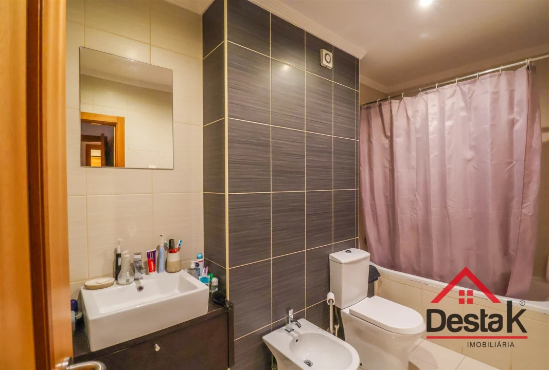 Apartamento T2 para Arrendamento em Ranhados Foto 10