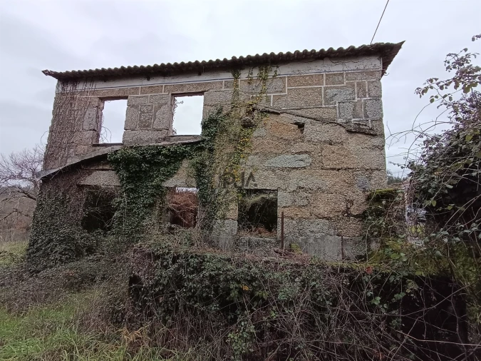 Moradia T3 para Venda em Santa Comba Dão e Couto do Mosteiro Foto 9