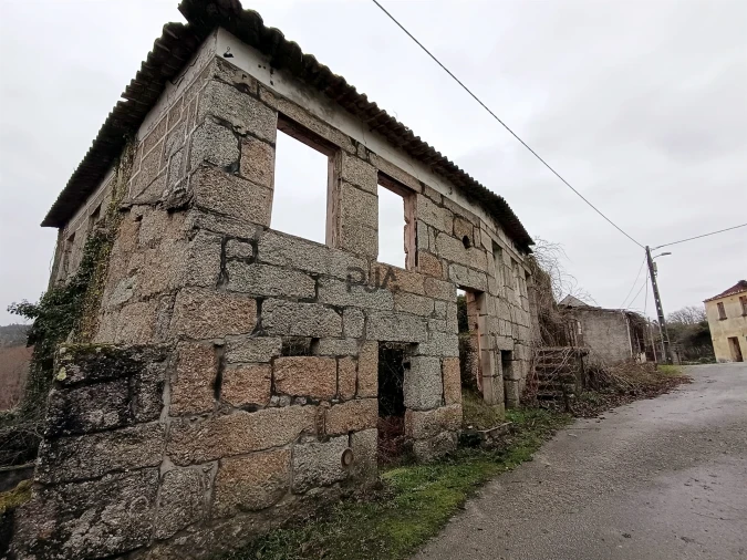 Moradia T3 para Venda em Santa Comba Dão e Couto do Mosteiro Foto 3