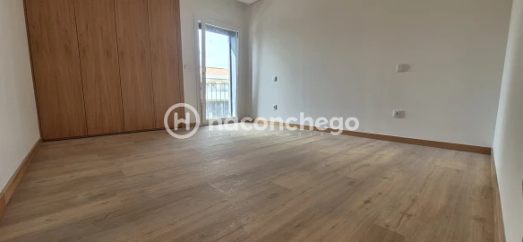 Apartamento T3 para Venda em Arcozelo