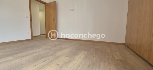 Apartamento T3 para Venda em Arcozelo