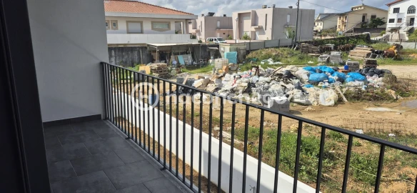 Apartamento T3 para Venda em Arcozelo