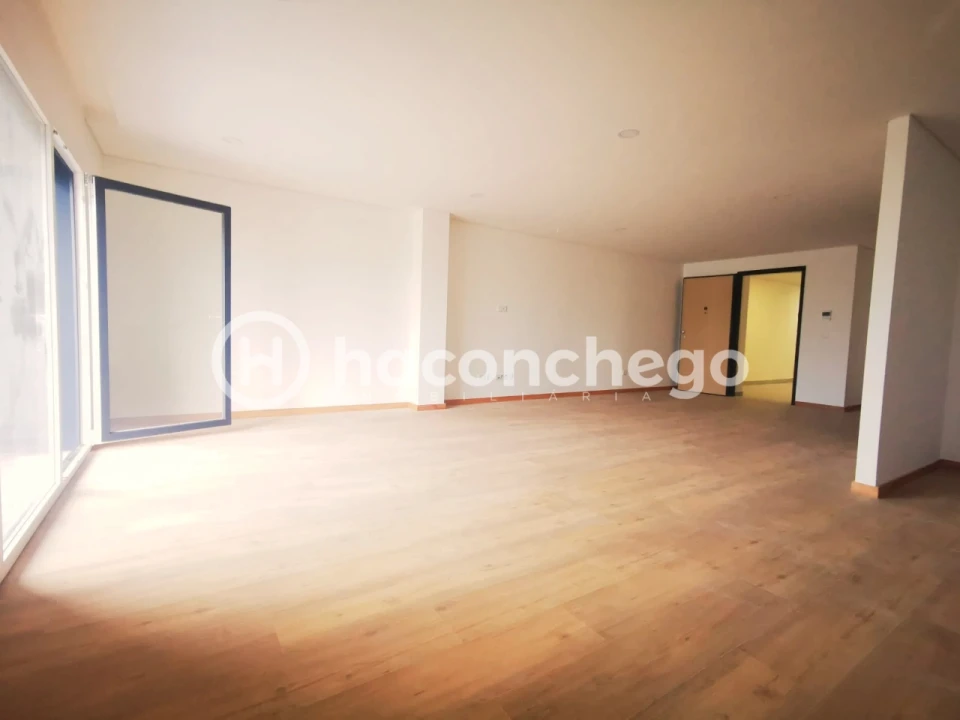 Apartamento T3 para Venda em Arcozelo Foto 8