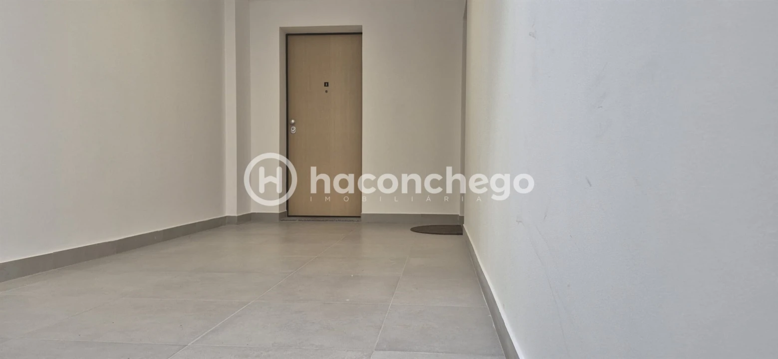 Apartamento T3 para Venda em Arcozelo Foto 8