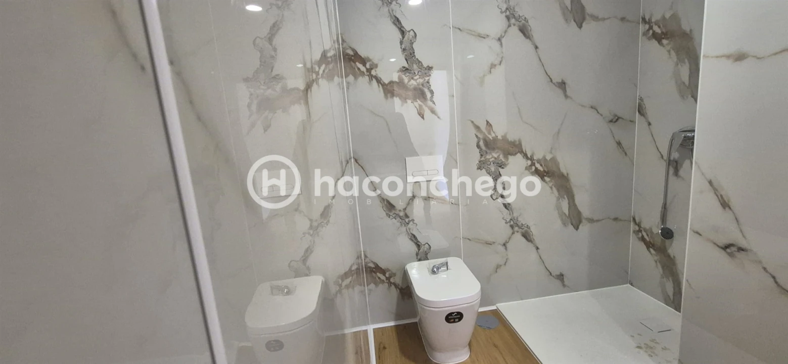 Apartamento T3 para Venda em Arcozelo Foto 39