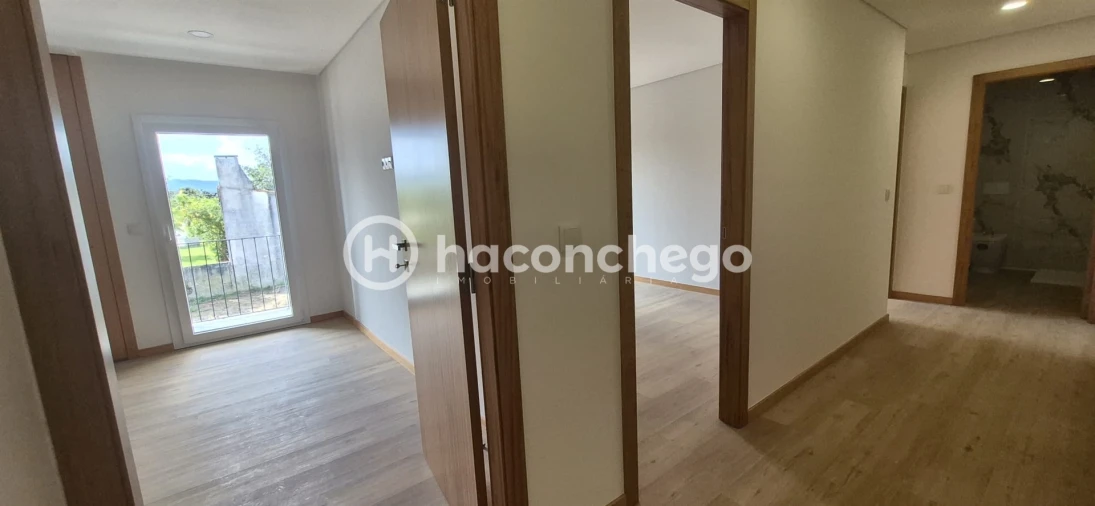 Apartamento T3 para Venda em Arcozelo Foto 21