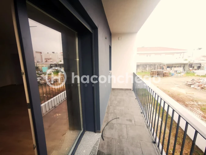 Apartamento T3 para Venda em Arcozelo Foto 15