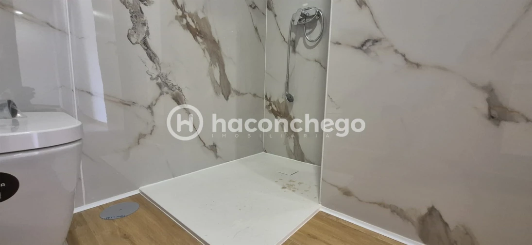 Apartamento T3 para Venda em Arcozelo Foto 38