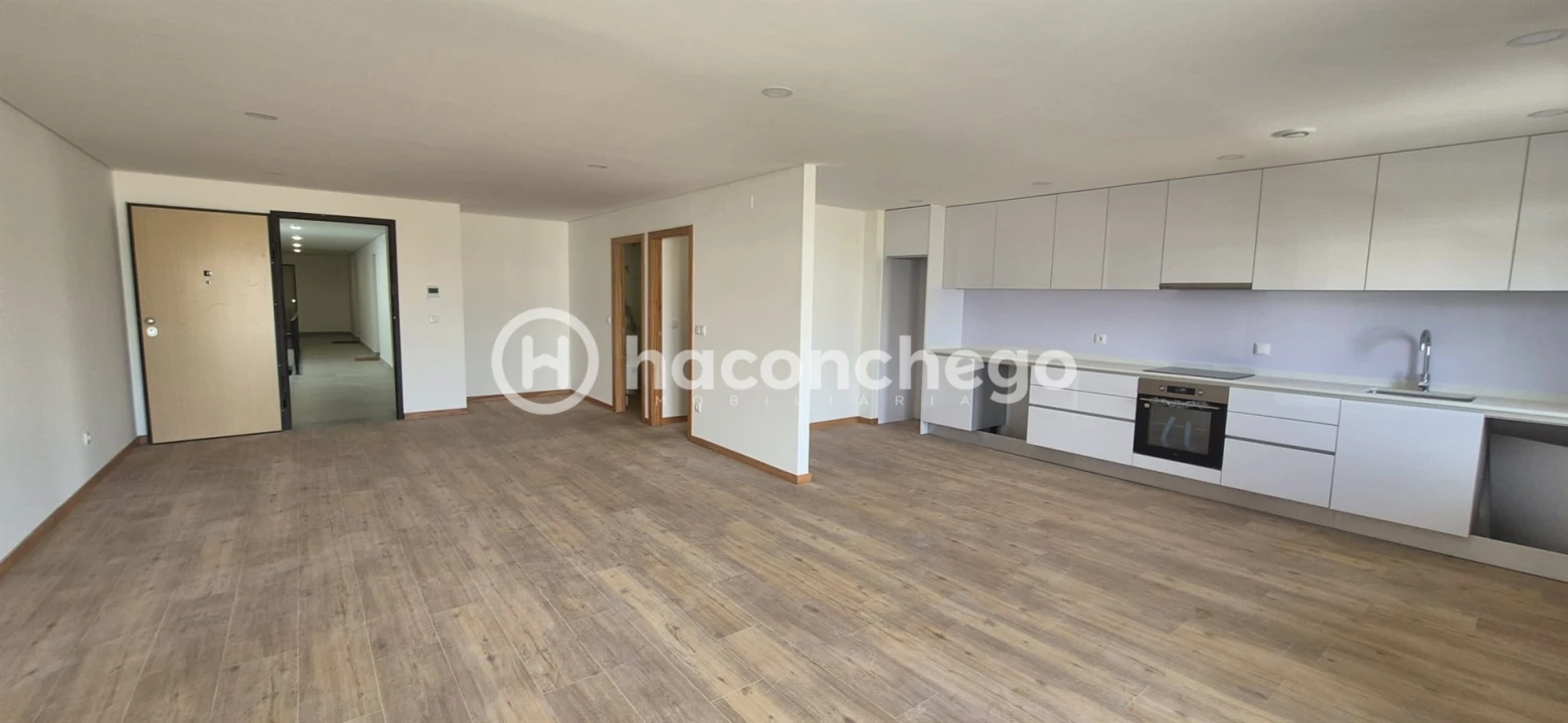 Apartamento T3 para Venda em Arcozelo Foto 11