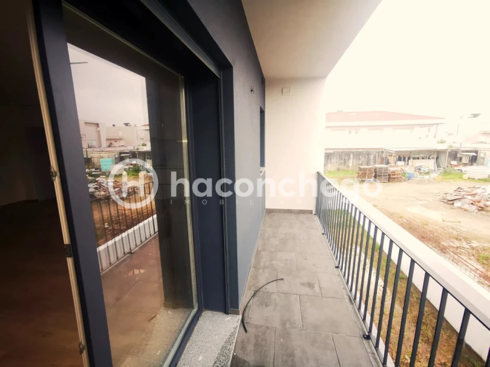 Apartamento T3 para Venda em Arcozelo Foto 15