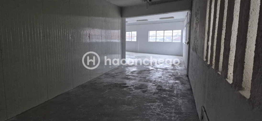 Armazém para Arrendamento em Galegos (São Martinho) Foto 14