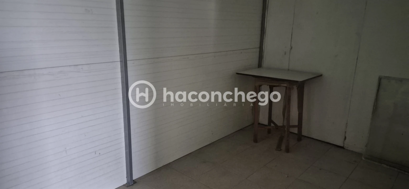 Armazém para Arrendamento em Galegos (São Martinho) Foto 5