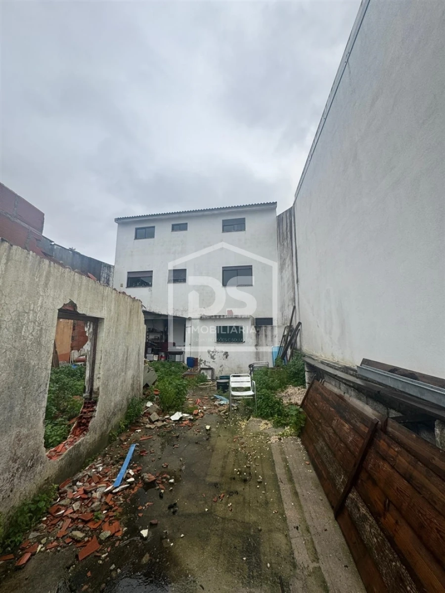 Moradia T3 para Venda em Marinha Grande Foto 42