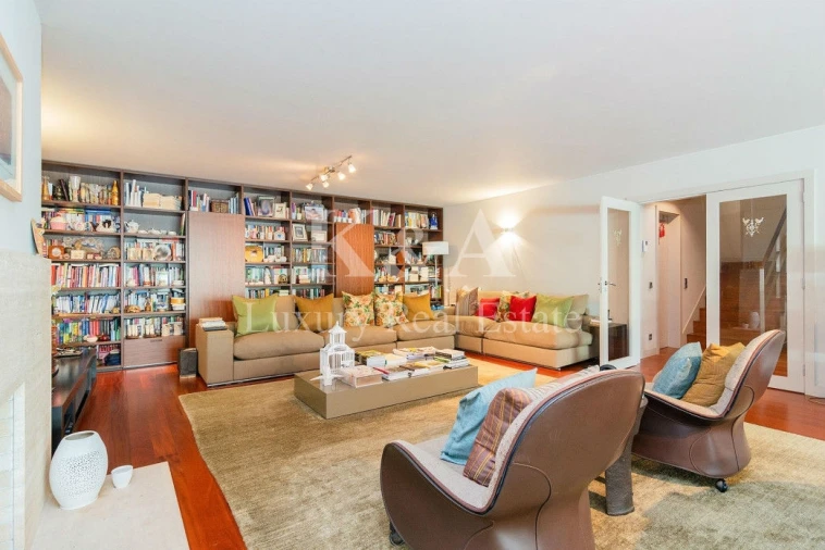 Apartamento T4 para Venda em Aldoar, Foz do Douro e Nevogilde Foto 3