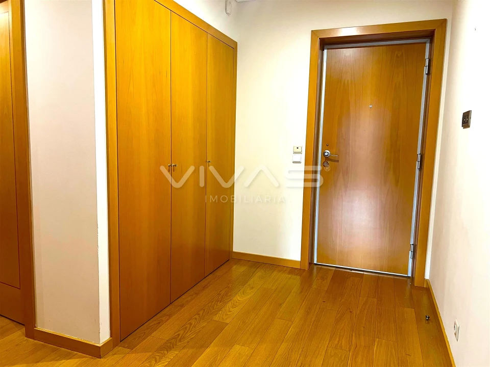 Apartamento T3 para Arrendamento em Nogueira, Fraião e Lamaçães Foto 15