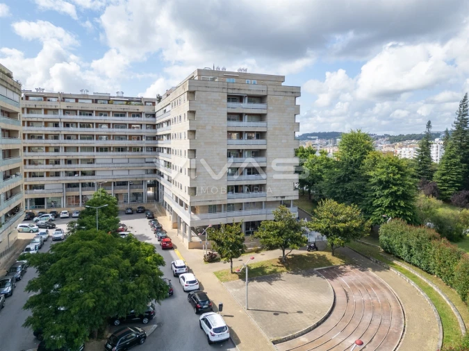 Apartamento T3 para Arrendamento em Nogueira, Fraião e Lamaçães