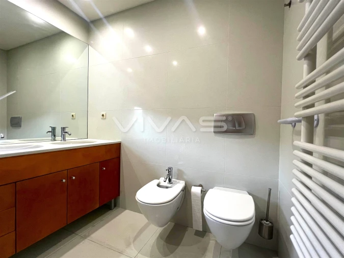 Apartamento T3 para Arrendamento em Nogueira, Fraião e Lamaçães Foto 22