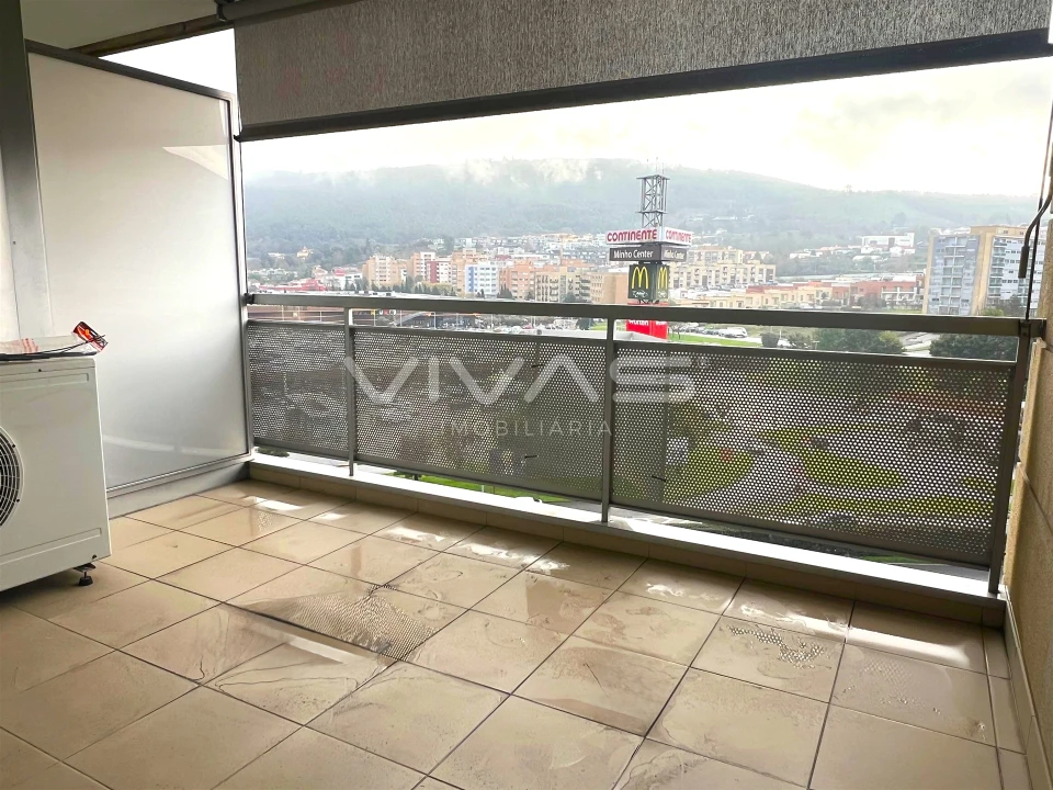 Apartamento T3 para Arrendamento em Nogueira, Fraião e Lamaçães Foto 9